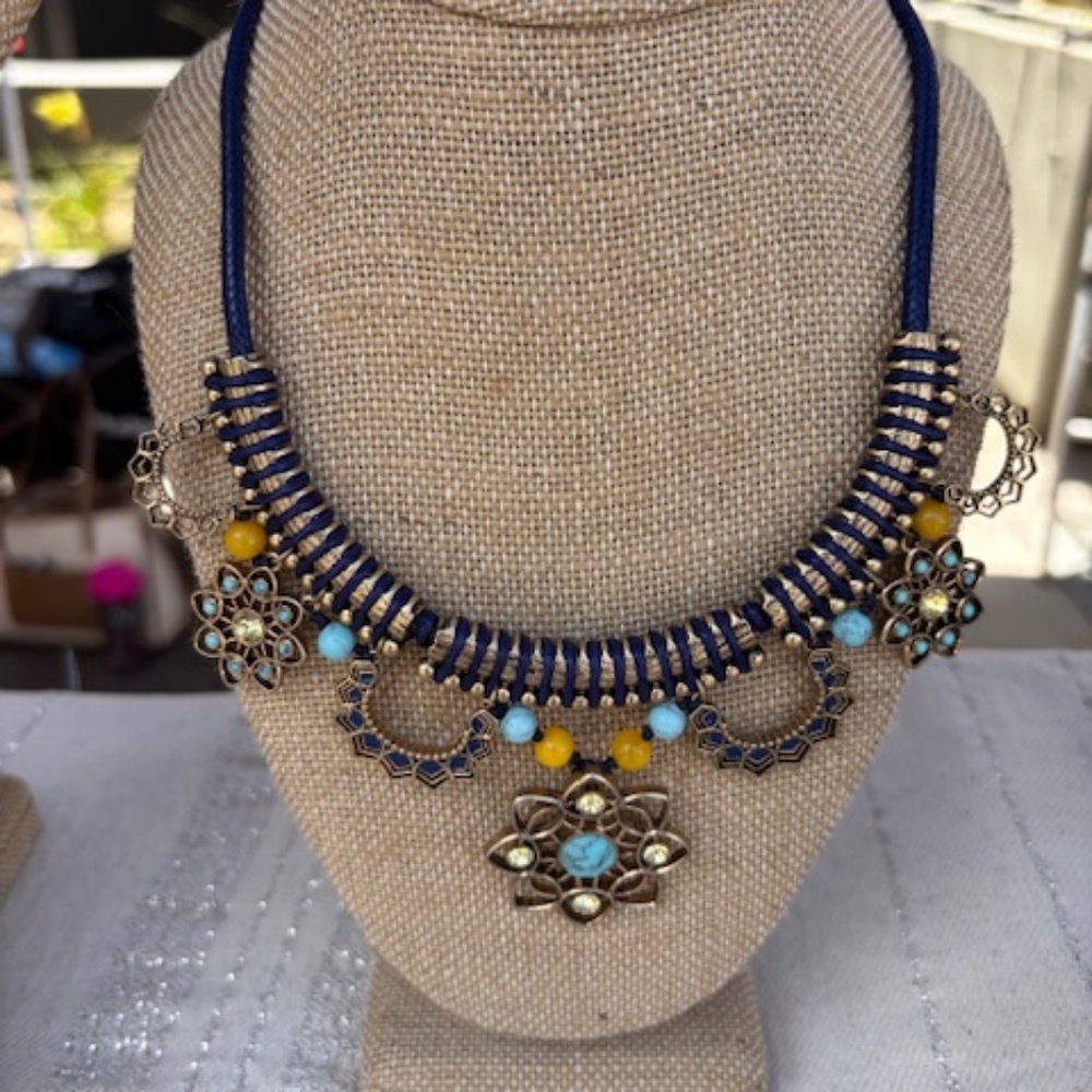 Chloe + Isabel Golden Lotus Statement Necklace NWOT